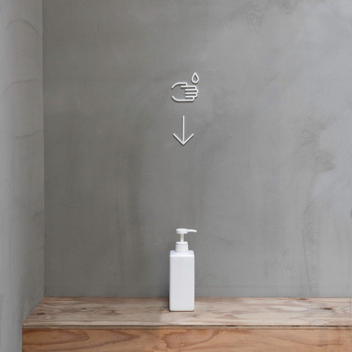 SIGNS (WASH HAND, ARROW)