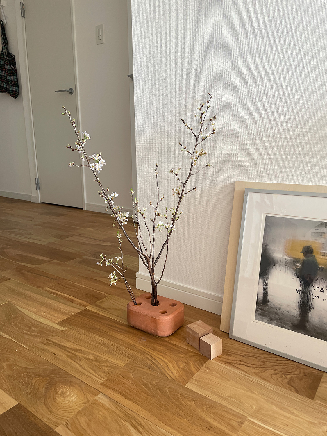 MOS Kaori Nakamura BRICK STAND