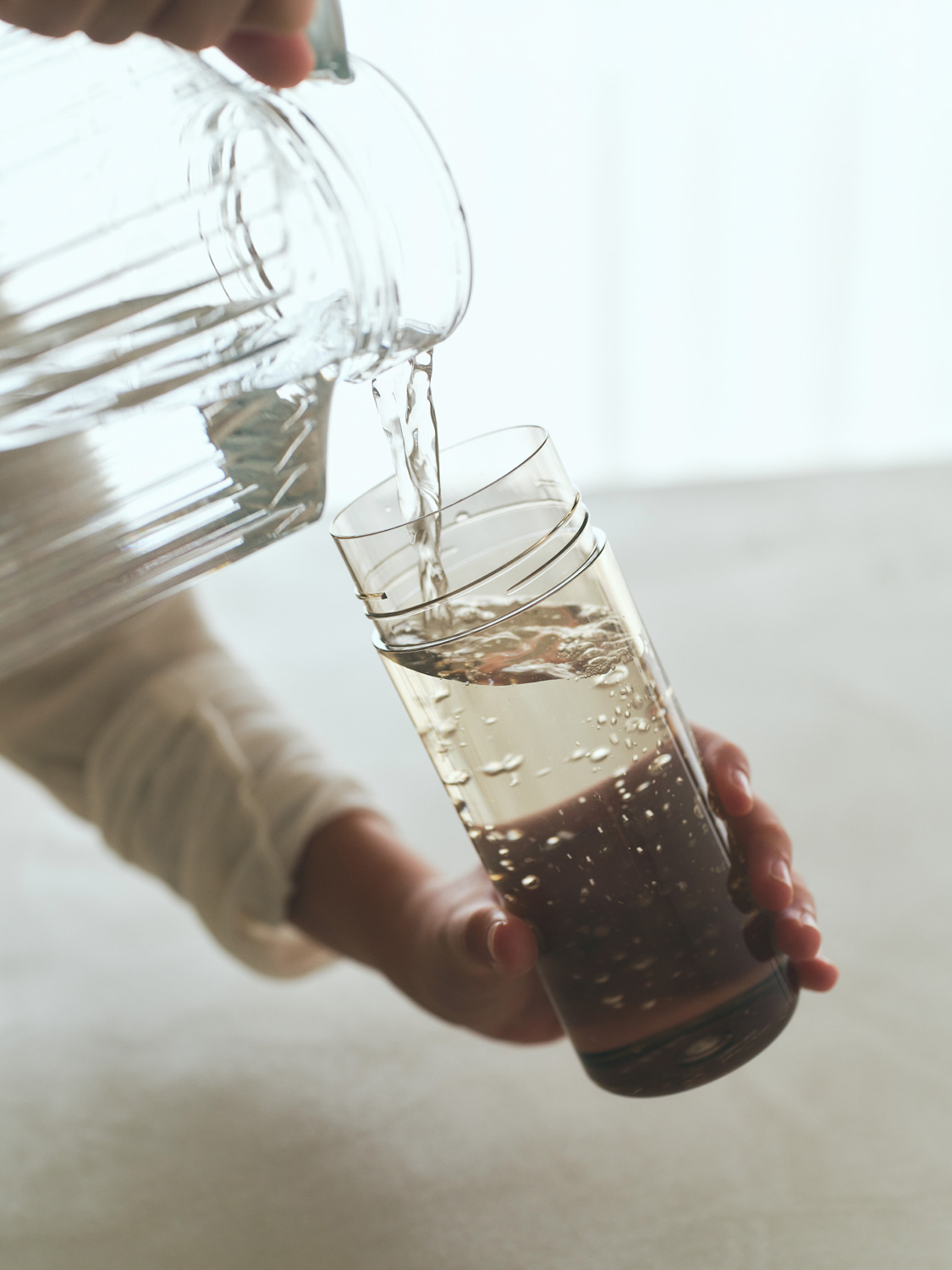 WATER BOTTLE pour water