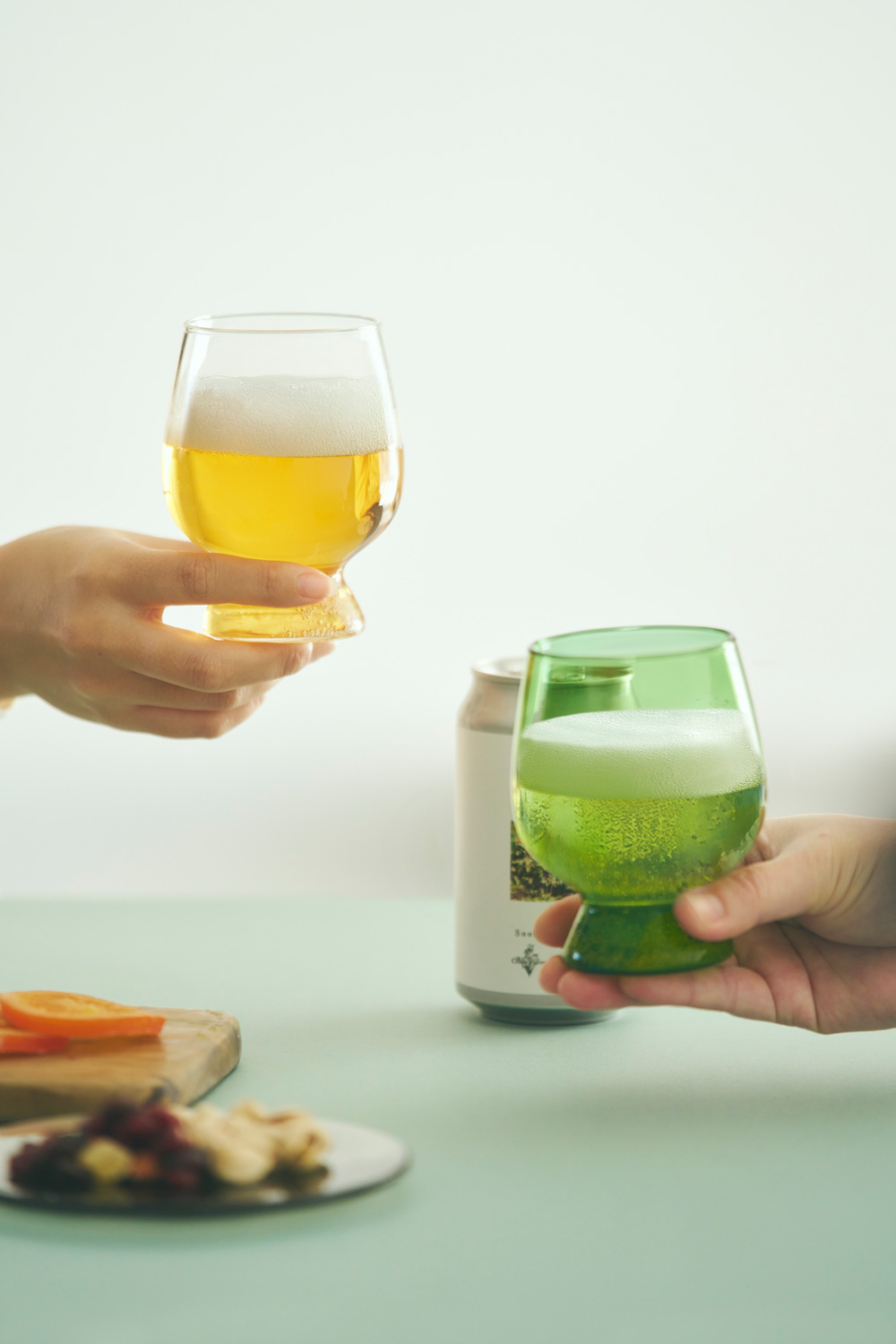 lifestyle GOBLET green and clear color with beer