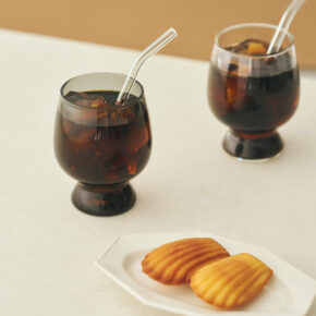 lifestyle GOBLET with coffee and baked sweets