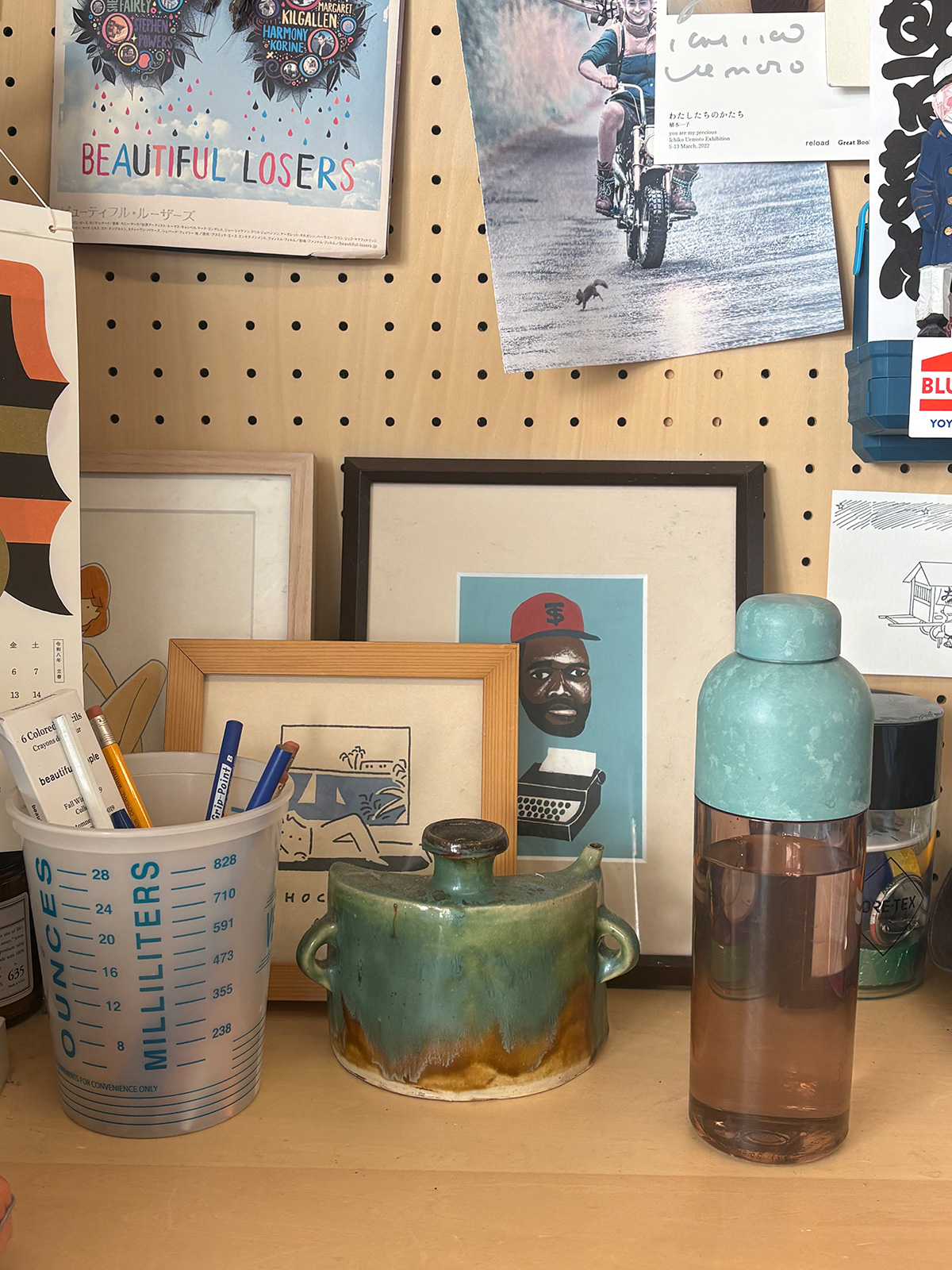 MOHEIM MOS WATER BOTTLE デスクの上