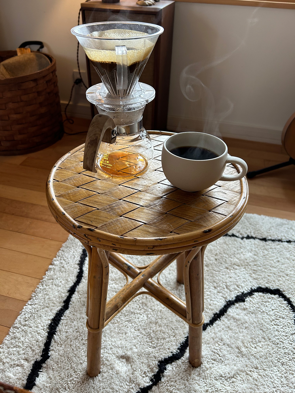 MOS 相場正一郎 (Shoichiro Aiba) STONEWARE ROUND MUG & Coffee